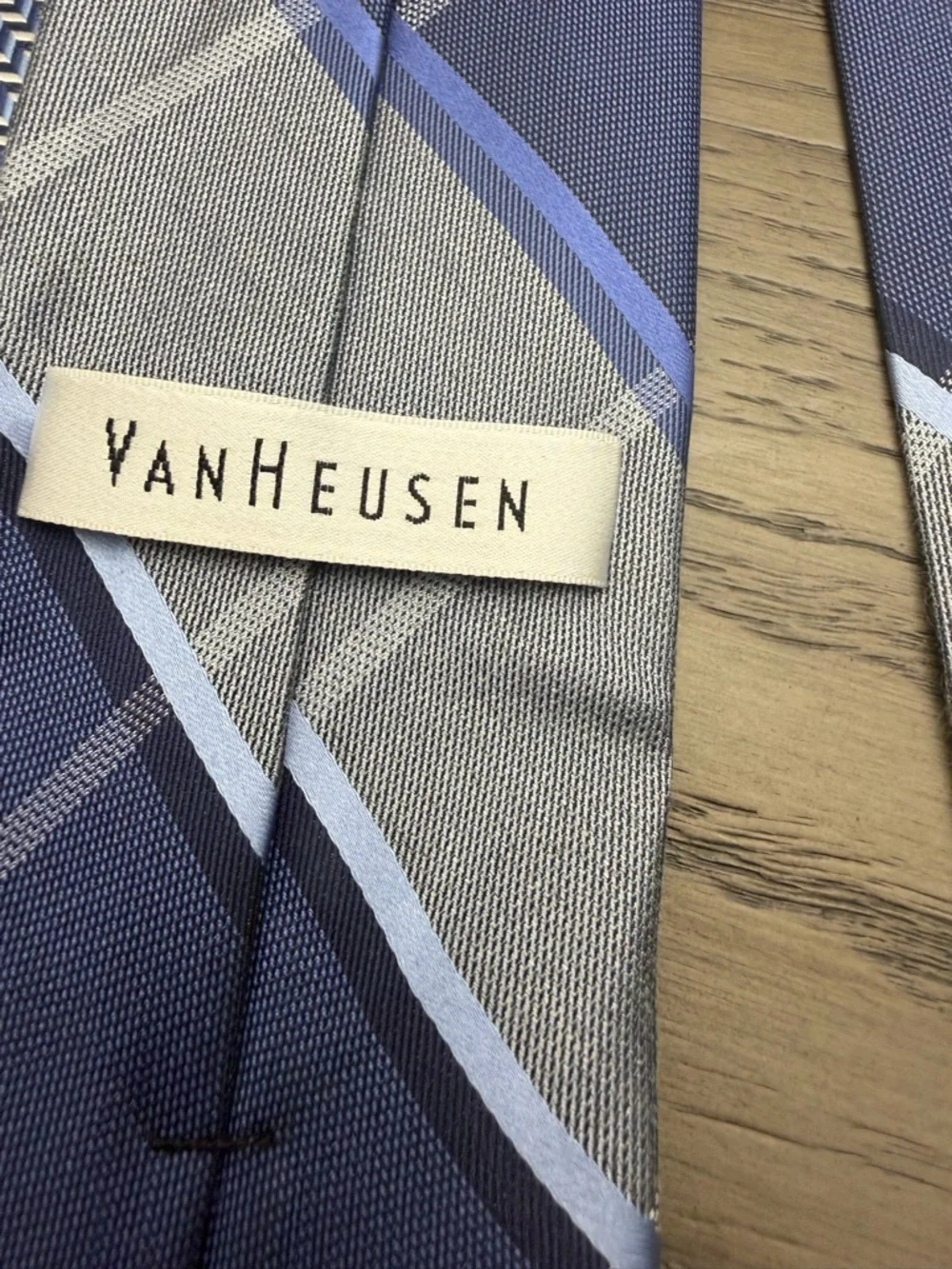 Van Heusen Tie Lot 3 Men’s Neck Ties Blue Gray Silk / Silk Blend